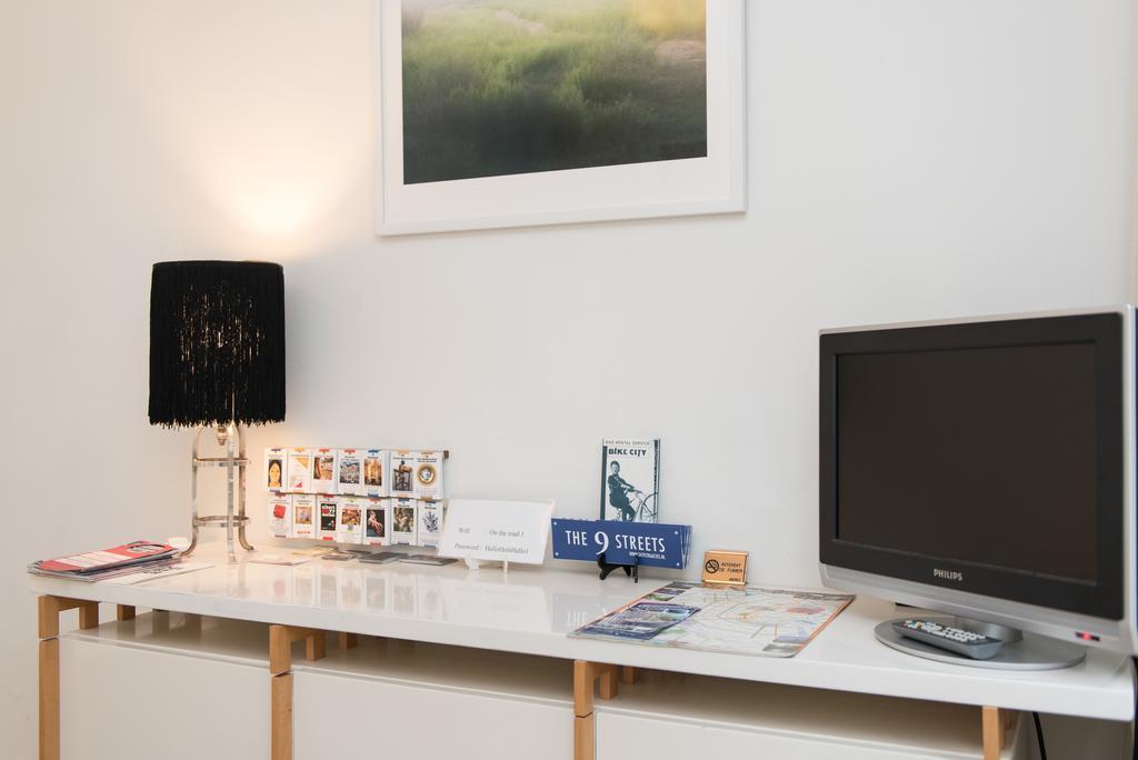 B&B Jordaan Corner อัมสเตอร์ดัม ภายนอก รูปภาพ