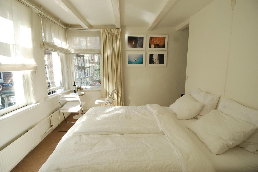 B&B Jordaan Corner อัมสเตอร์ดัม ภายนอก รูปภาพ